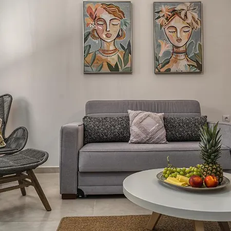 Andy's & Hari's Elegant Town Studios, By Zantewize Appartement Zante
