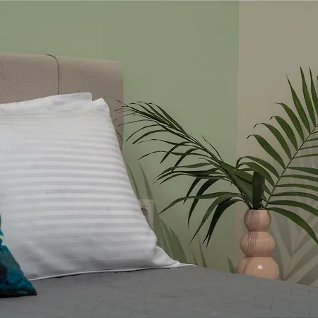 Andy's & Hari's Elegant Town Studios, By Zantewize Lägenhet