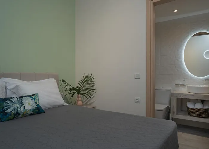 Andy's & Hari's Elegant Town Studios, By Zantewize * Zakynthos