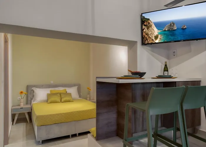 Apartamento Andy's & Hari's Elegant Town Studios, By Zantewize Zakynthos