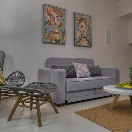 Apartamento Andy's & Hari's Elegant Town Studios, By Zantewize